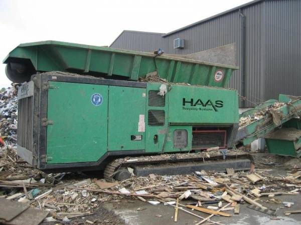 Schlüsselfertige Recyclinganlage von HAAS  für Abfallholz in Manchester mit einer Kapazität von 70 bis 80 t/h