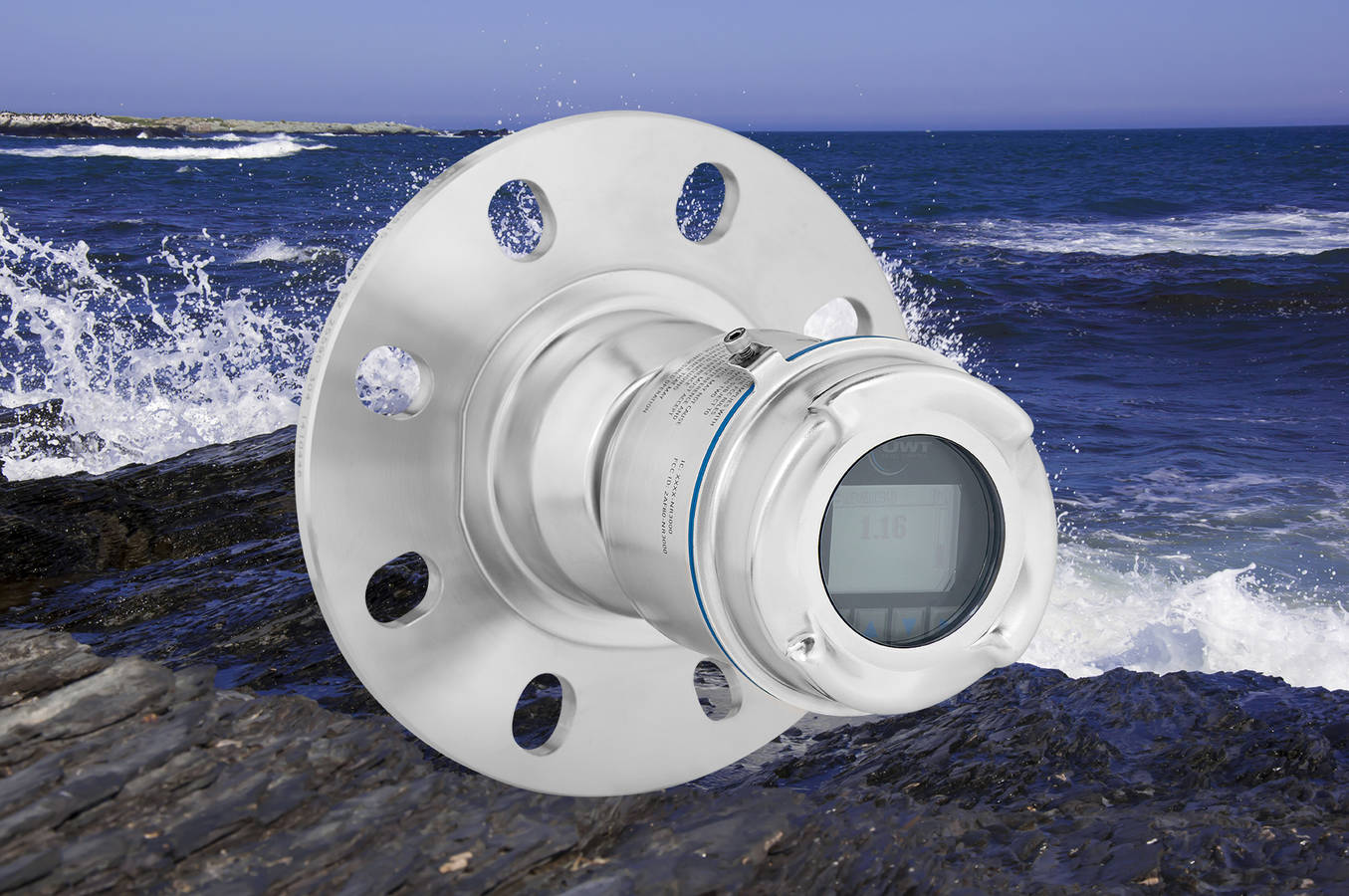 Innovative solutions for cooling tanks of the power industry Contact-free radar sensor for content level measurement detection in seawater tanks