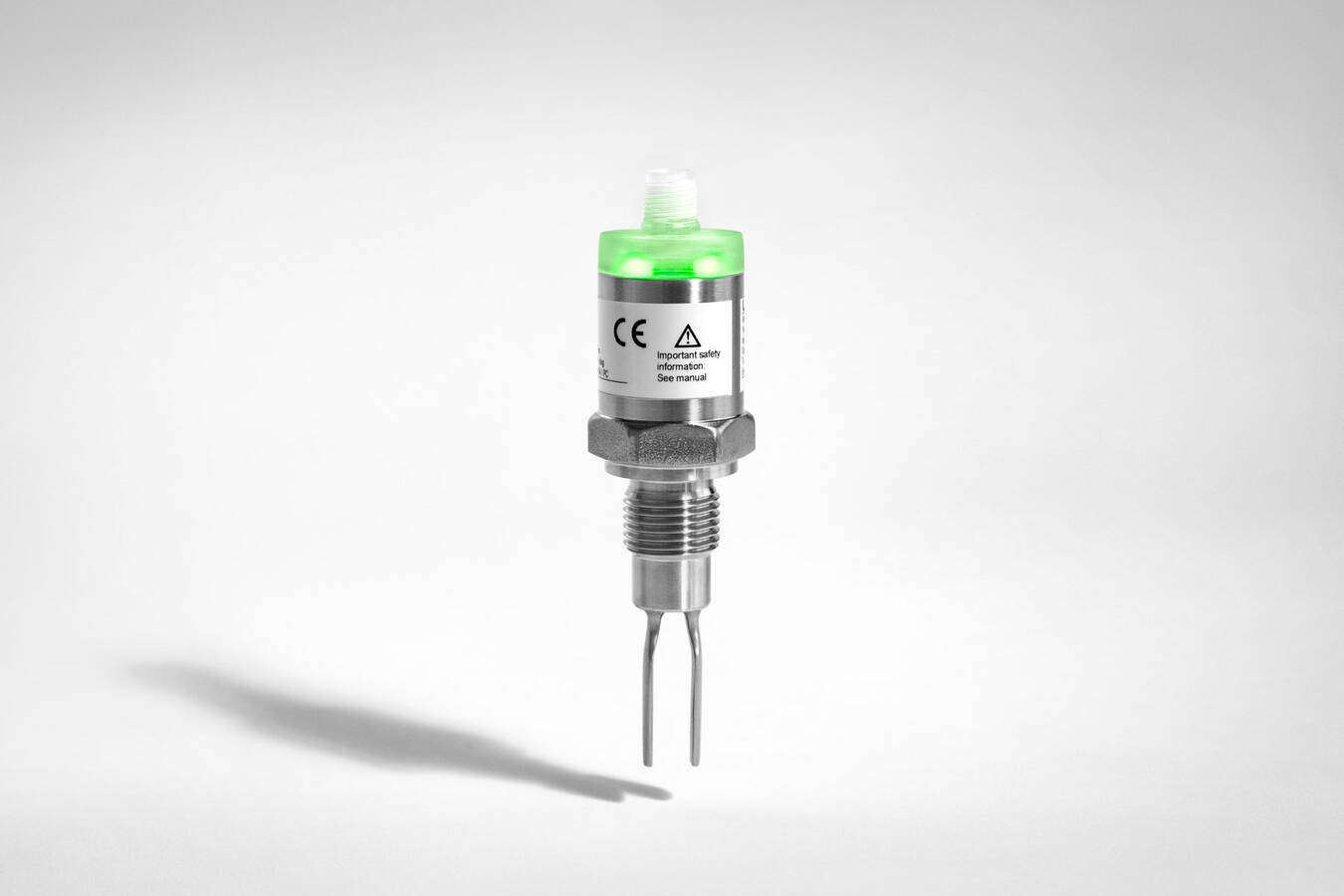 The new Vibranivo 7000 liquid fork from UWT  - Coming soon UWT’s new ultra-compact vibration switch revolutionises liquid level monitoring - the perfect solution for safe operation and maximum performance