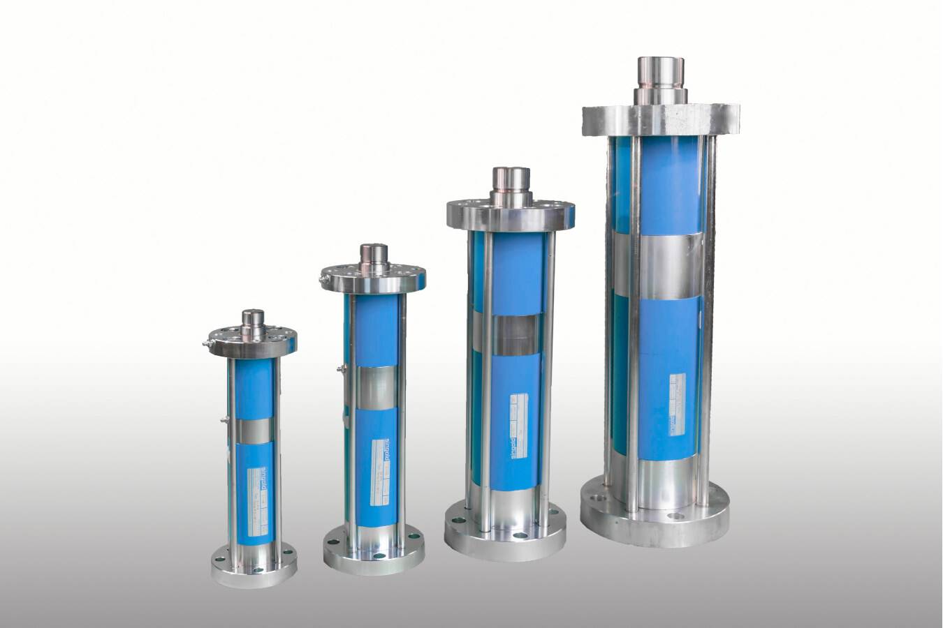 Highly efficient from a distance: the Distance-Knocker QJ from singold When it is not possible to attach a pneumatic knocker directly to a silo,  the pneumatic distance knocker from singold gerätetechnik gmbh offers a solution.