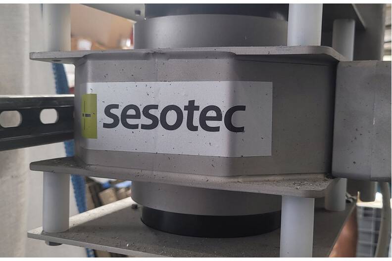 Better management of production waste at Plastiques ZD Tailor-made solution with metal detectors and metal separators from Sesotec provide anenvironmentally friendly and cost-effective solution for recycling defective parts and production waste.