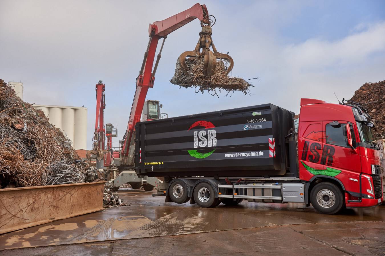 Ellermann Container in Ganderkesee Ausrüster von ISR E-Boxx Abrollcontainer ist das Spitzenprodukt des Herstellers
E-Boxx – der Container für den schweren Schrotteinsatz
ISR – Recyclingunternehmen in der 4. Generation