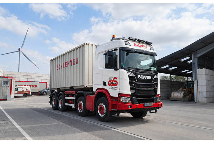 Truck Scales for Efficient Recycling Processes SysTec Weighing Indicators and MQTT Protocols in Operation